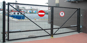 Ворота распашные для 2D и 3D ограждений в Саратове